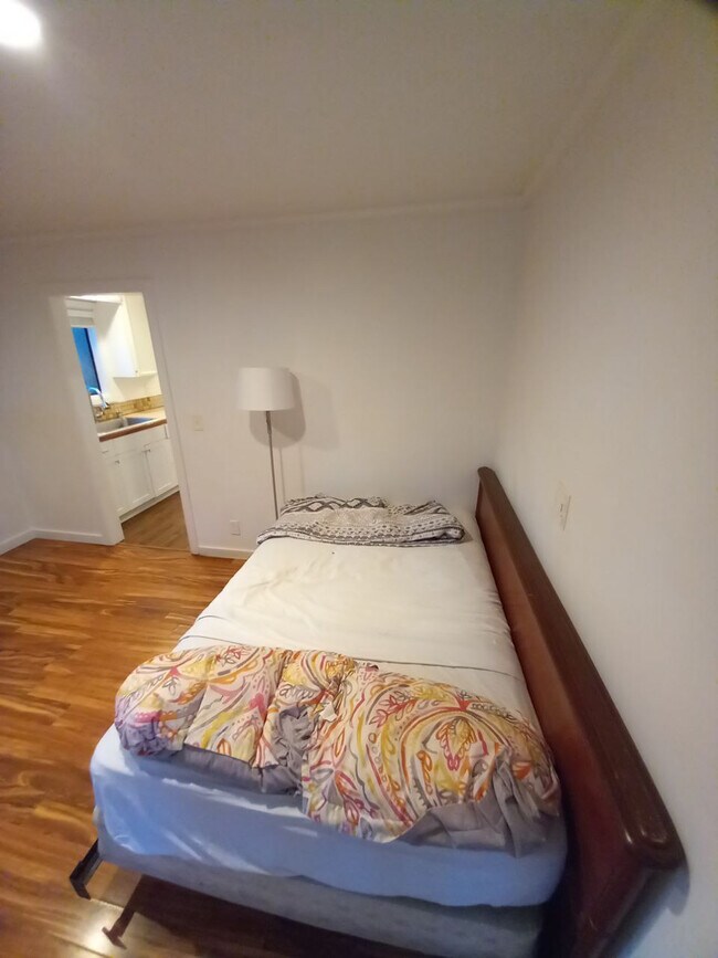 Building Photo - 3 Ala Loop