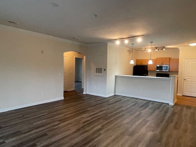 Building Photo - Gardens of Bridgehampton