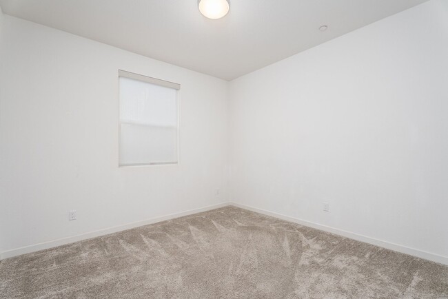 Building Photo - 508 Alisal Ln