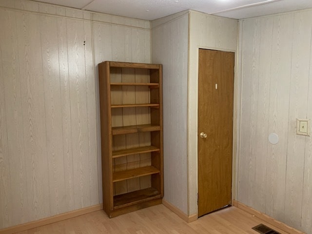 Building Photo - 2103 Bent Oak Ct