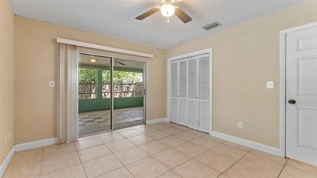 Building Photo - 309 W South Ave