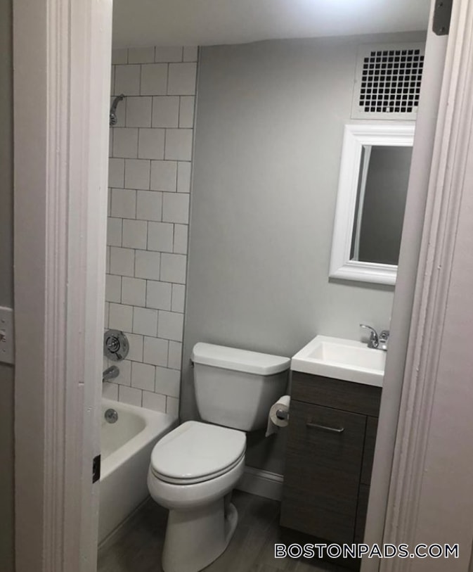 Building Photo - 346 Union St