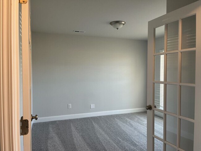 Building Photo - MADISON City Schools! MOVE IN READY NEW 4BR