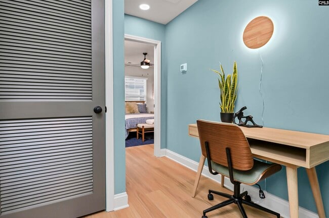 Building Photo - 816 Shull St