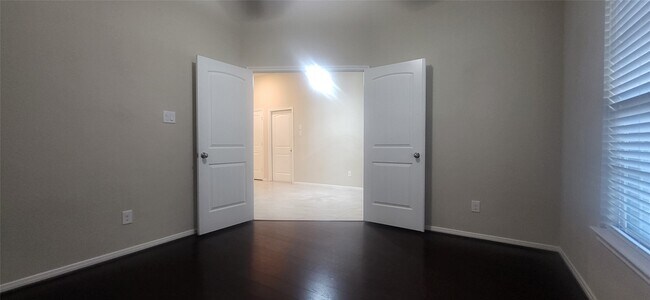 Building Photo - 4411 Polo Grounds Ct