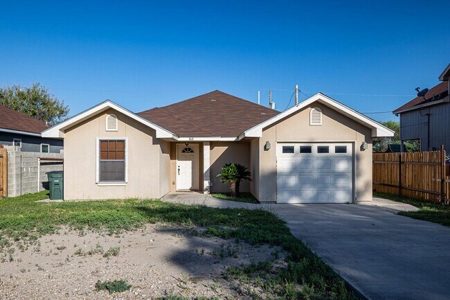 Primary Photo - 808 E Gutierrez St