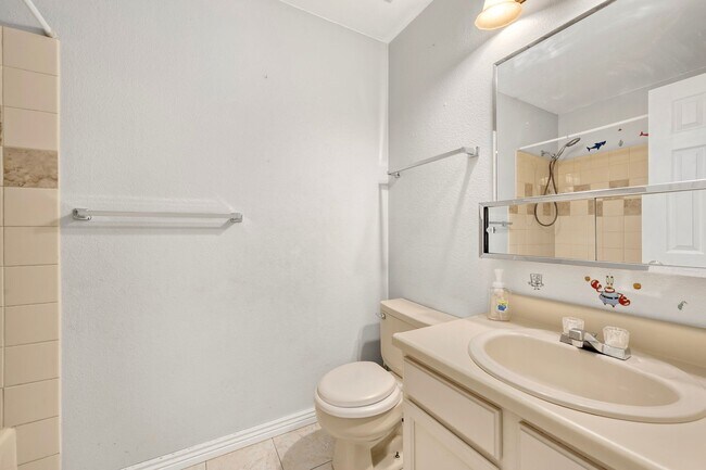 Building Photo - 145 Caria Dr