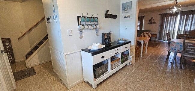 Building Photo - 1117 Fawn Drive – Townhome in Surfside, Long Term Rental!