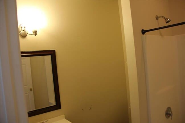 Building Photo - 42470 Barry Ct