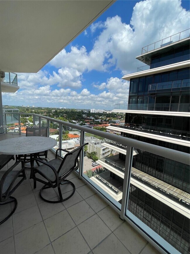 Building Photo - 8925 Collins Ave