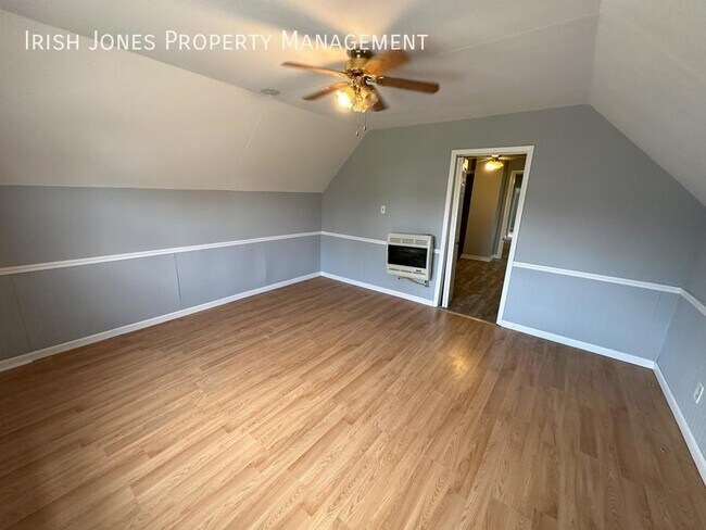 Building Photo - 194 Central Ave