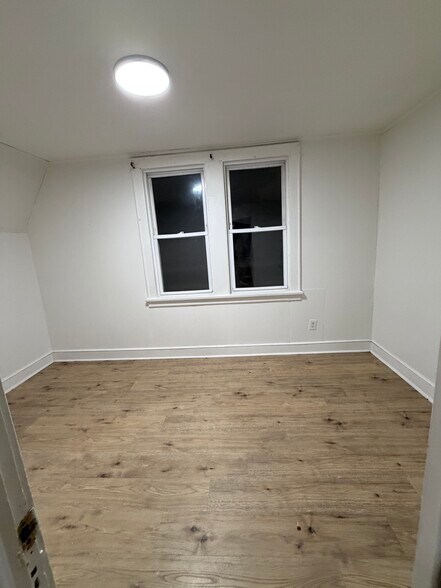 Building Photo - 575 Market St