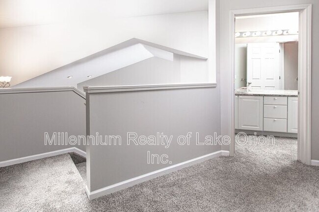 Building Photo - 403 Teelin Dr