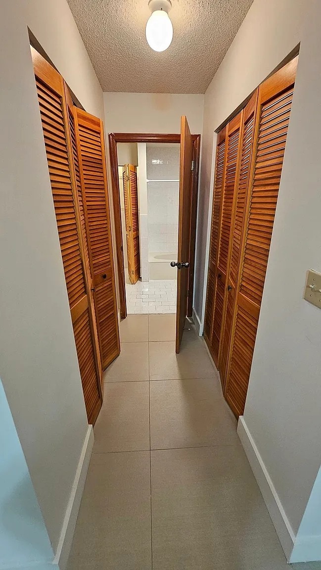 Building Photo - 5431 SW 143rd Ave