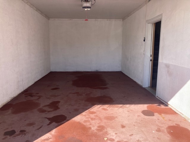 Attached Garage - 2414 W 10th St