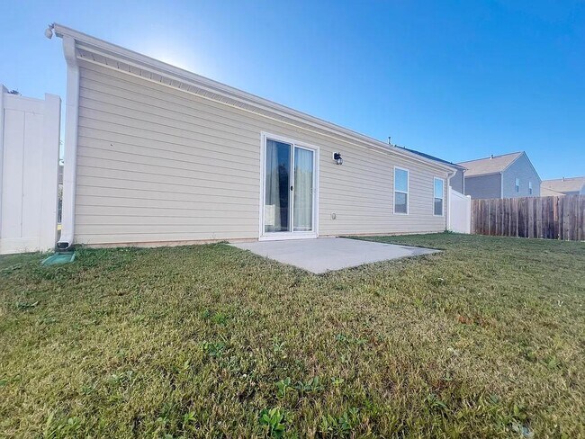 Building Photo - 259 Millen Dr
