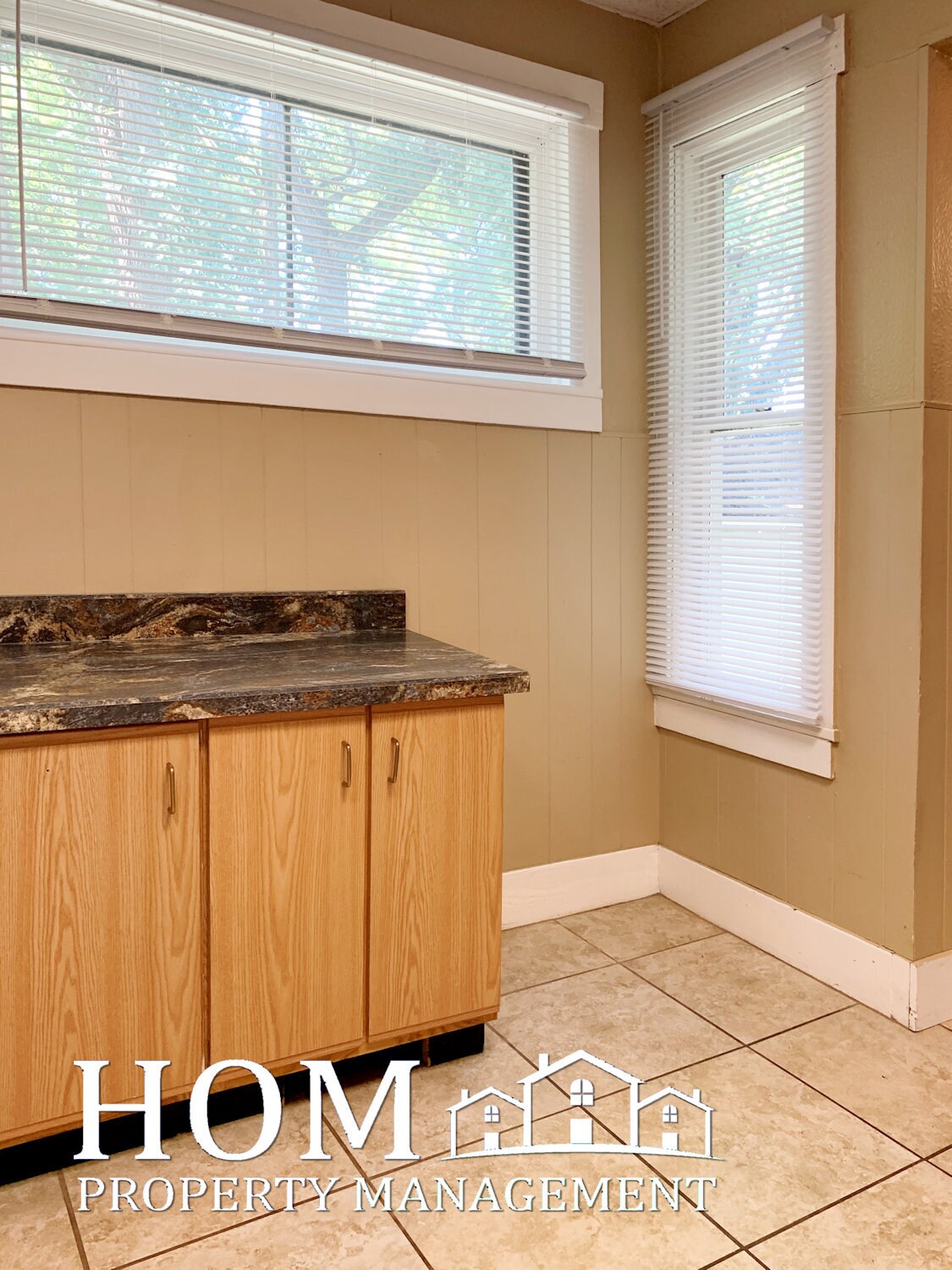 Building Photo - 725 N 6th St