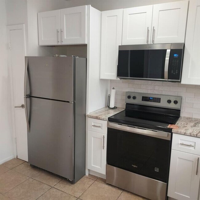 Building Photo - 9807 N 52nd St