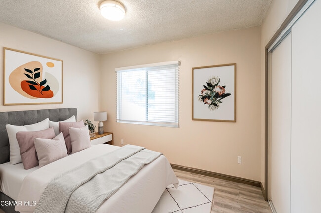 Building Photo - 5901 Hanna Ave