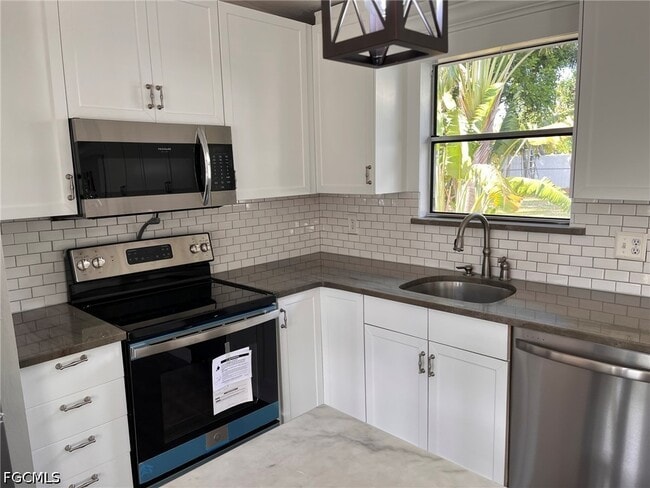 Building Photo - 507 SW 19th Ln