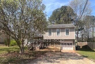 Building Photo - Perfect 3 bedroom 2 bath home in Lawrencev...