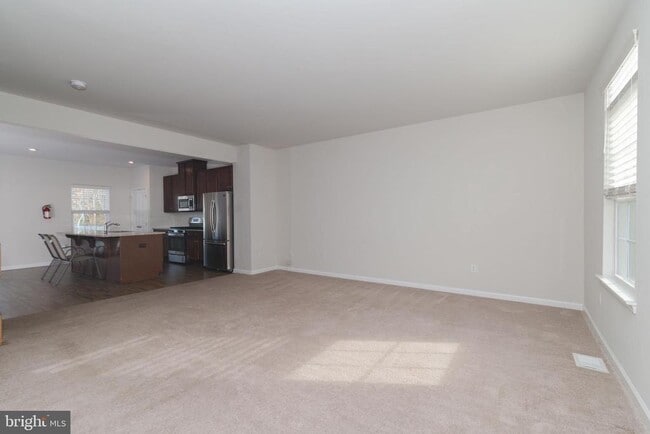 Building Photo - 6 Sparrow Cir