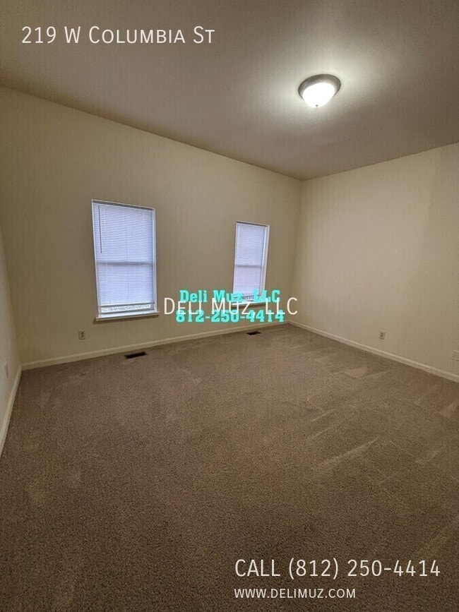 Building Photo - 219 W Columbia St