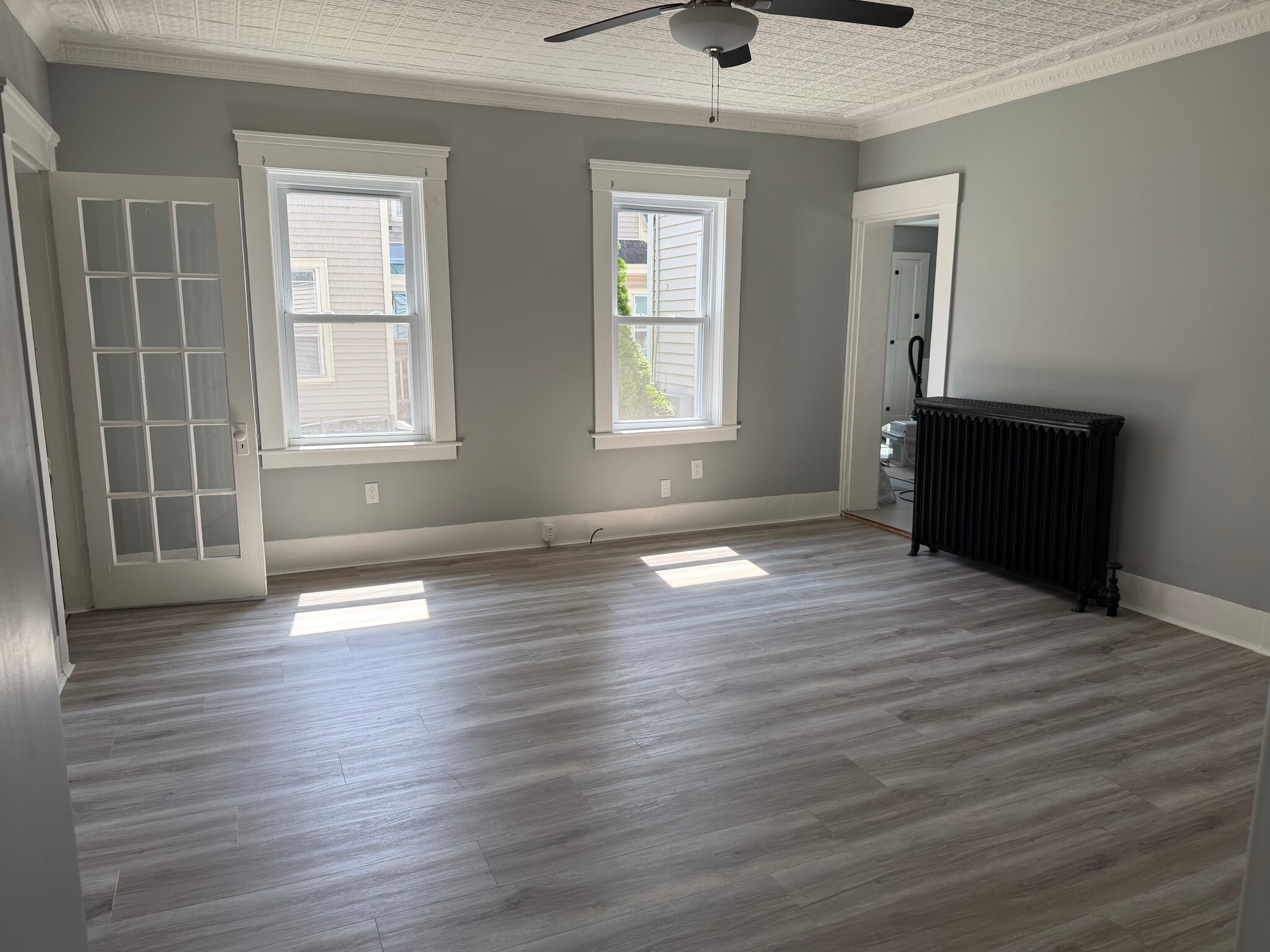 Living room - 336 Portland St