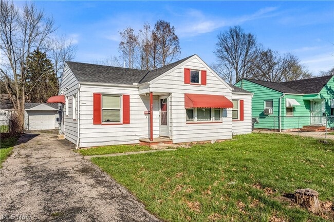 Building Photo - 2521 Greenvale Rd