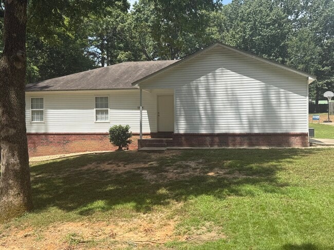 Building Photo - 1504 McCurdy