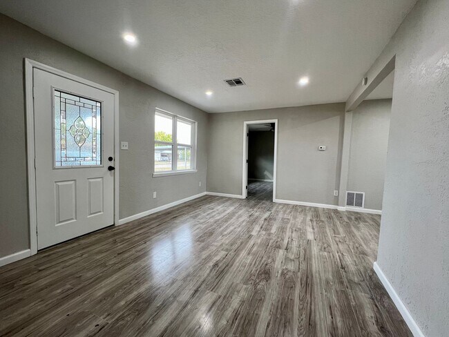 Building Photo - 4817 NW Pollard- COMING SOON!