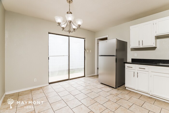 Building Photo - 10023 Amber Field Dr