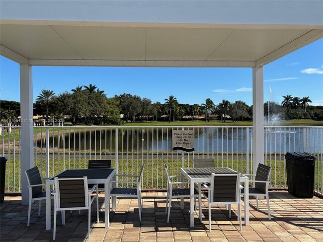 Building Photo - 1393 Majesty Terrace