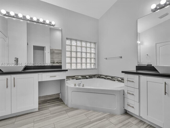 Building Photo - 6271 SW 195th Ave