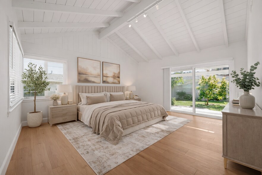 Building Photo - 5935 W 79th St