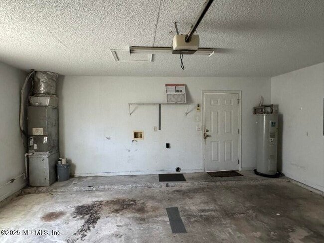Building Photo - 4019 Bryant Glen Ave