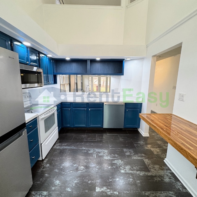 Building Photo - 1016 Winged Foot Ct