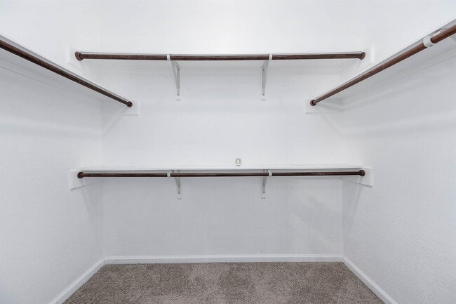 Building Photo - 14925 Gray Ridge Ln