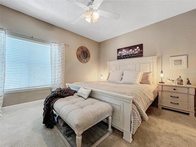 Building Photo - 704 Seagate Dr