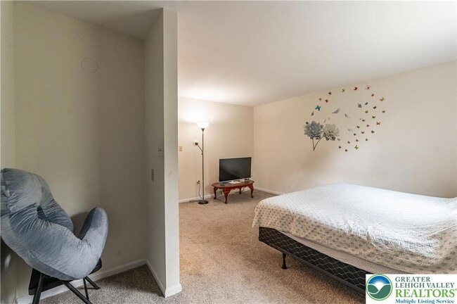 Building Photo - 8315 Countryside Ln