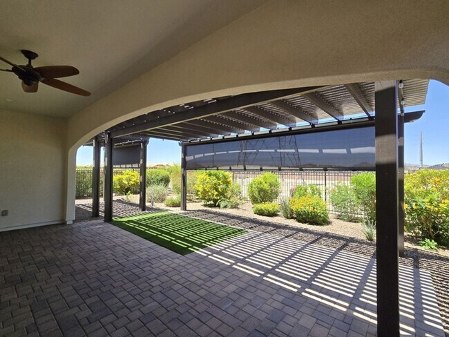 Building Photo - 35532 N Sunset Trail
