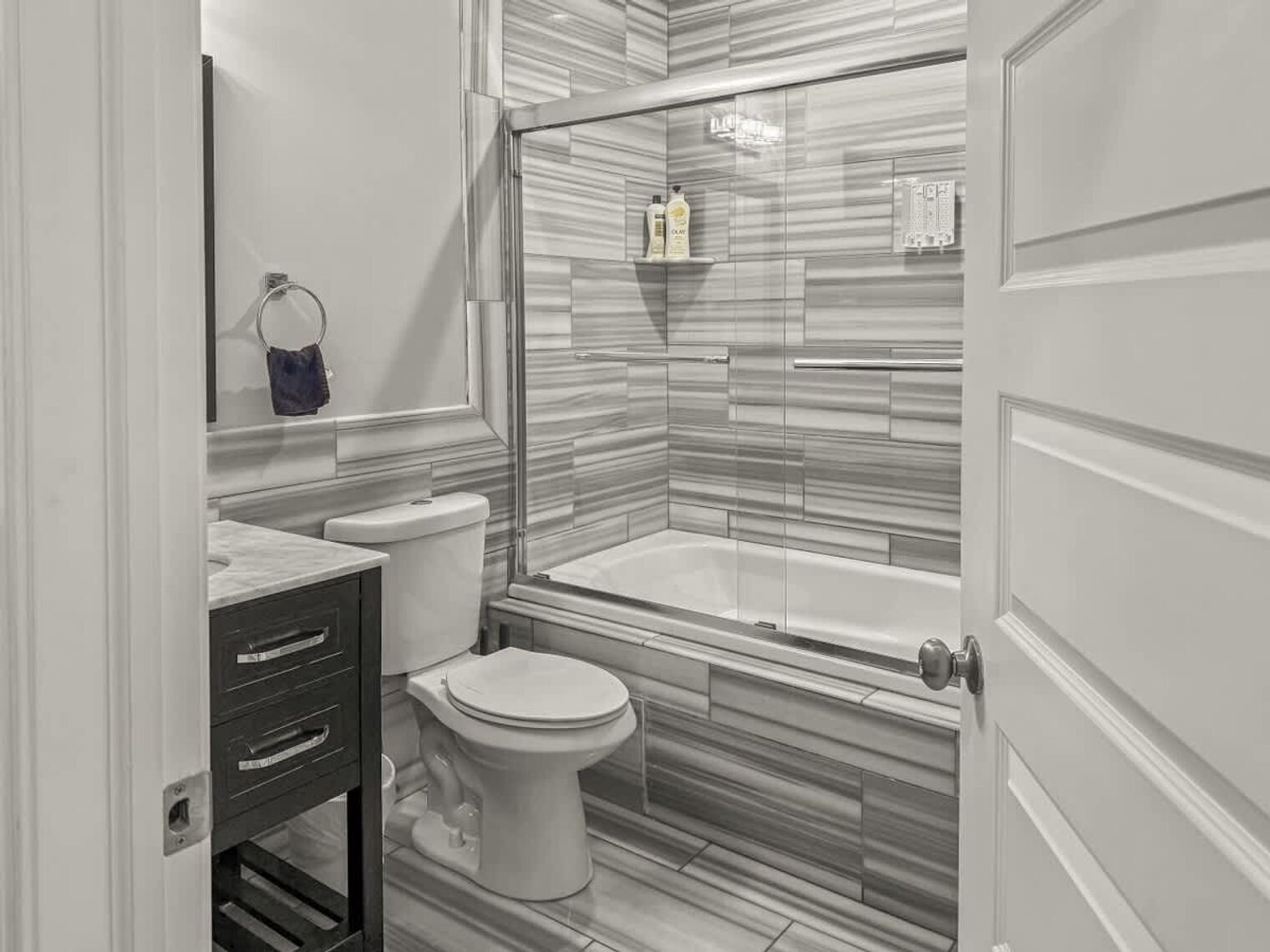 Building Photo - 1401 N 5th St