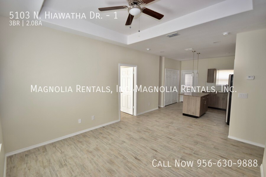 Building Photo - 5103 N Hiawatha Dr