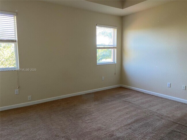 Building Photo - 12446 Emerald Creek Ct