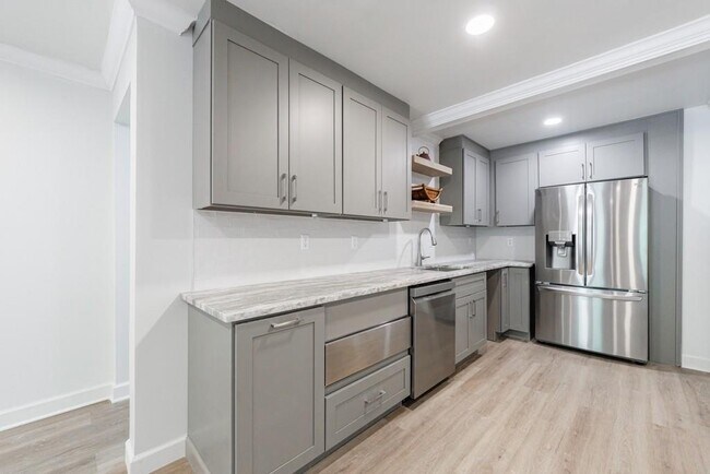 Building Photo - 459 Atlanta Country Club Dr