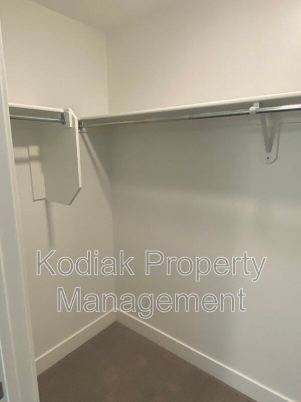 Building Photo - 1087 N 1840 W