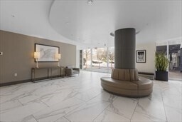 Building Photo - 8 Museum Way