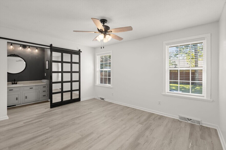 Building Photo - 12 Lighthouse Dr