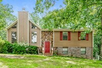 Building Photo - 5823 Willow Crest Dr