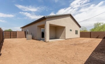 Building Photo - 1835 N 37th Dr